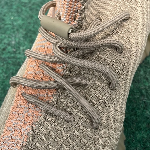 Yeezy V2 Sand Tuape Sneakers - Picture 8 of 8
